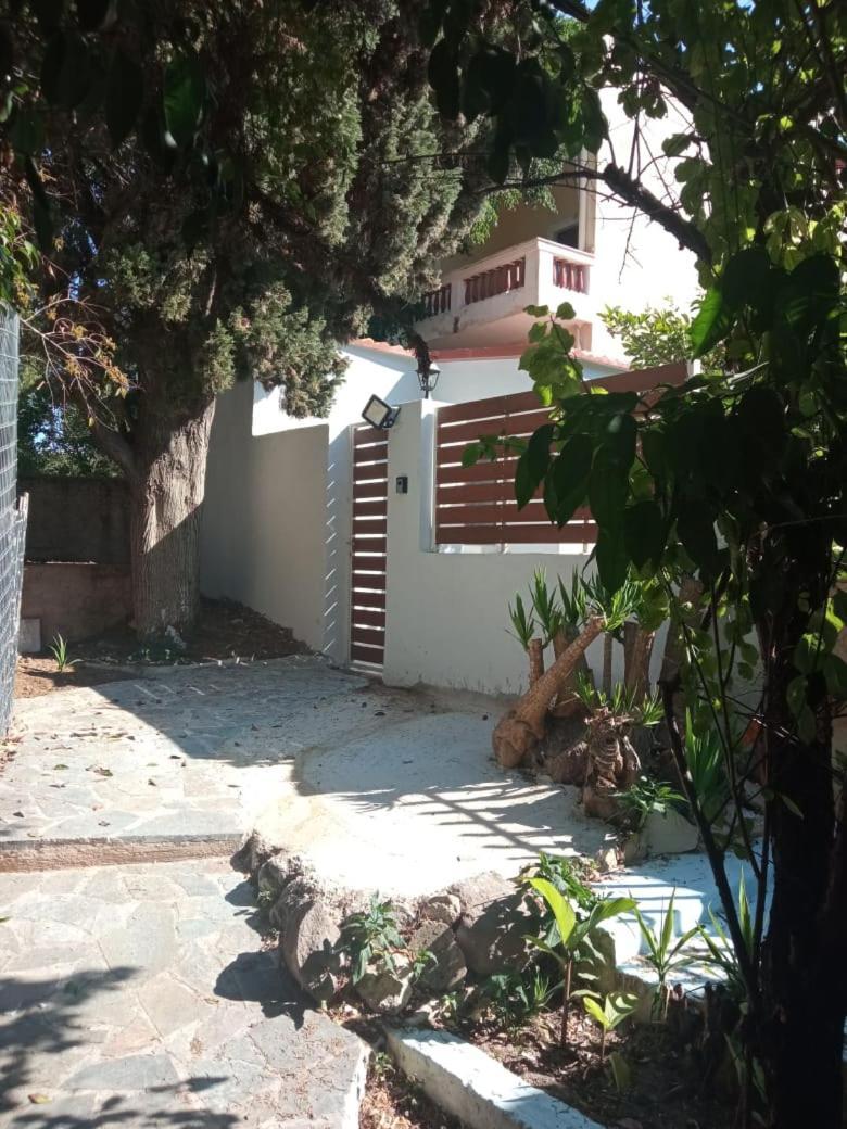 Utopia Suites 3 Aegina Екстериор снимка