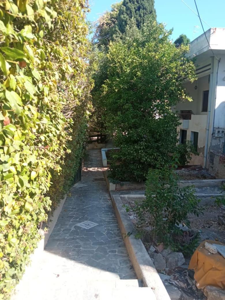 Utopia Suites 3 Aegina Екстериор снимка